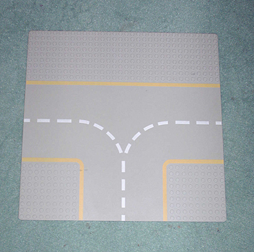 608p03 | Baseplate, Road 32 x 32 9-Stud T Intersection with Yellow Lines Pattern | LEGOPART