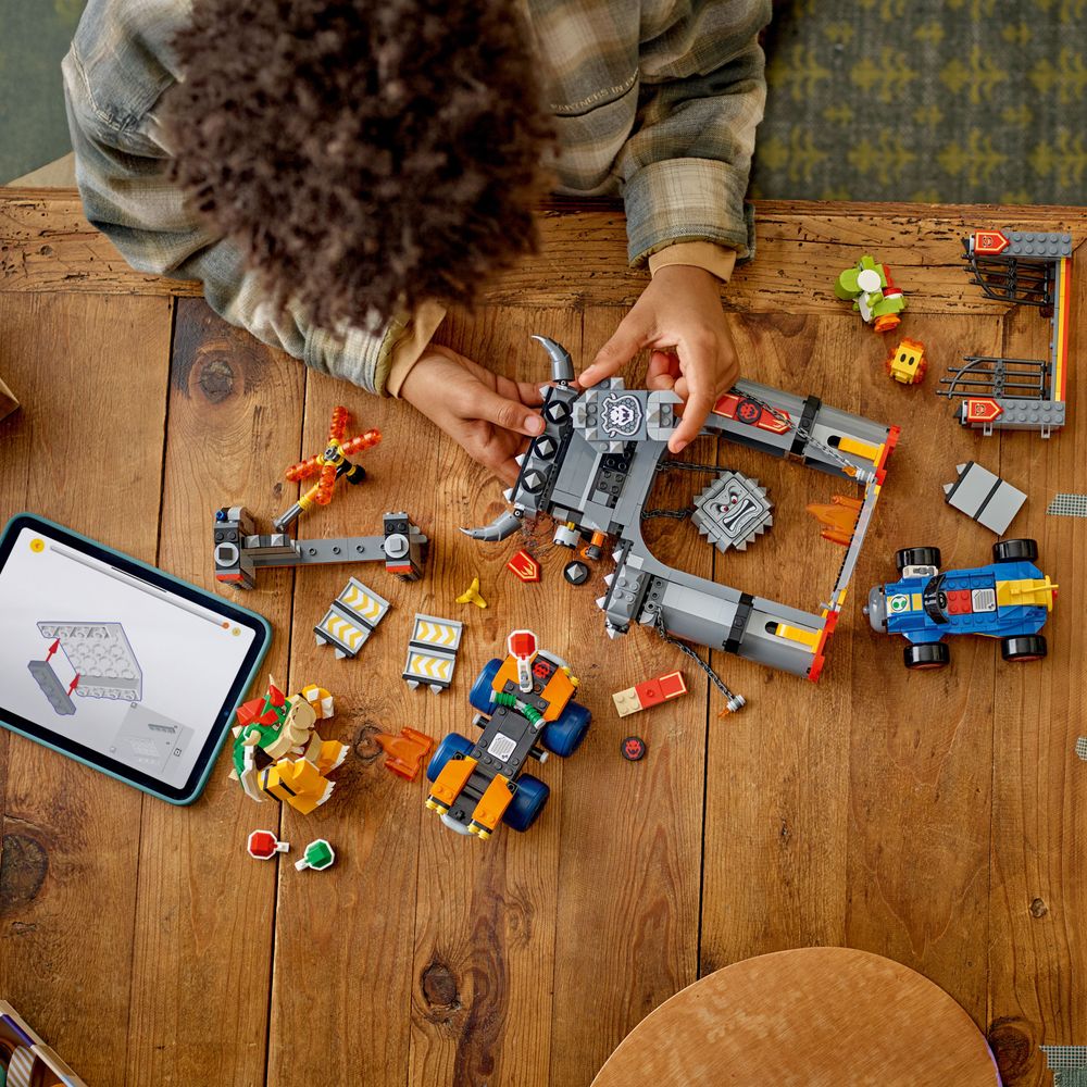 Bowser’s Castle LEGO 72039