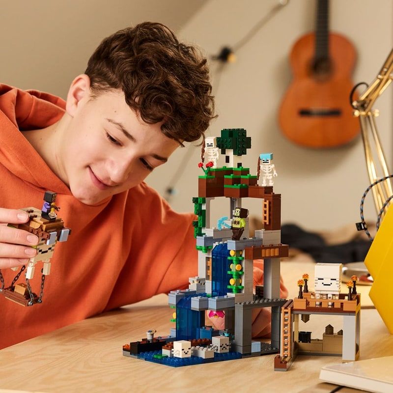 Ghast Station LEGO 21597