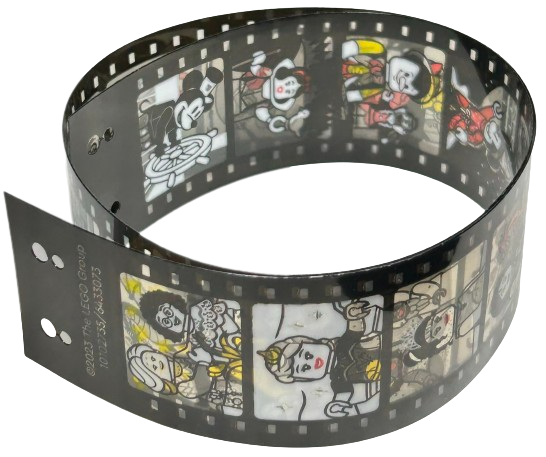 102735 | Plastic Filmstrip / Roll with Black Frames and 20 Disney Film Images Pattern | LEGOPART