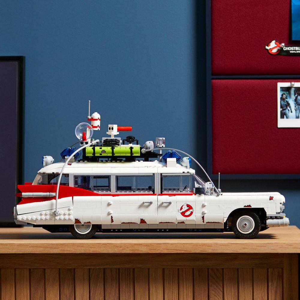 Ghostbusters ECTO-1 LEGO 10274