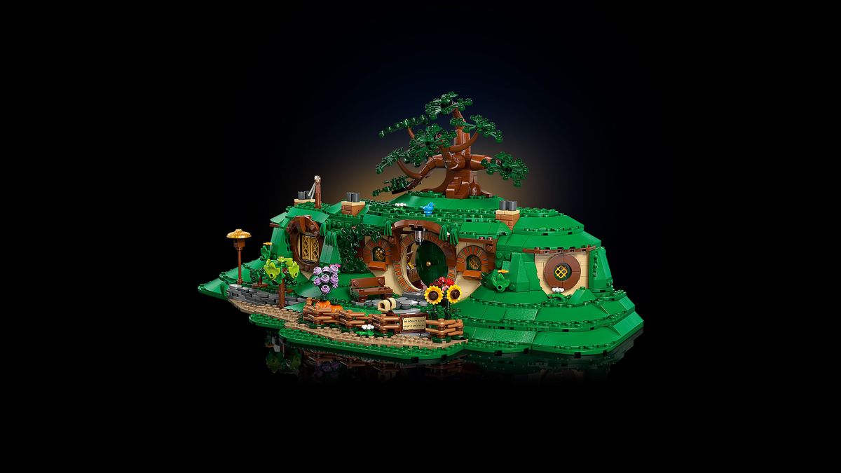 The Shire LEGO 10354