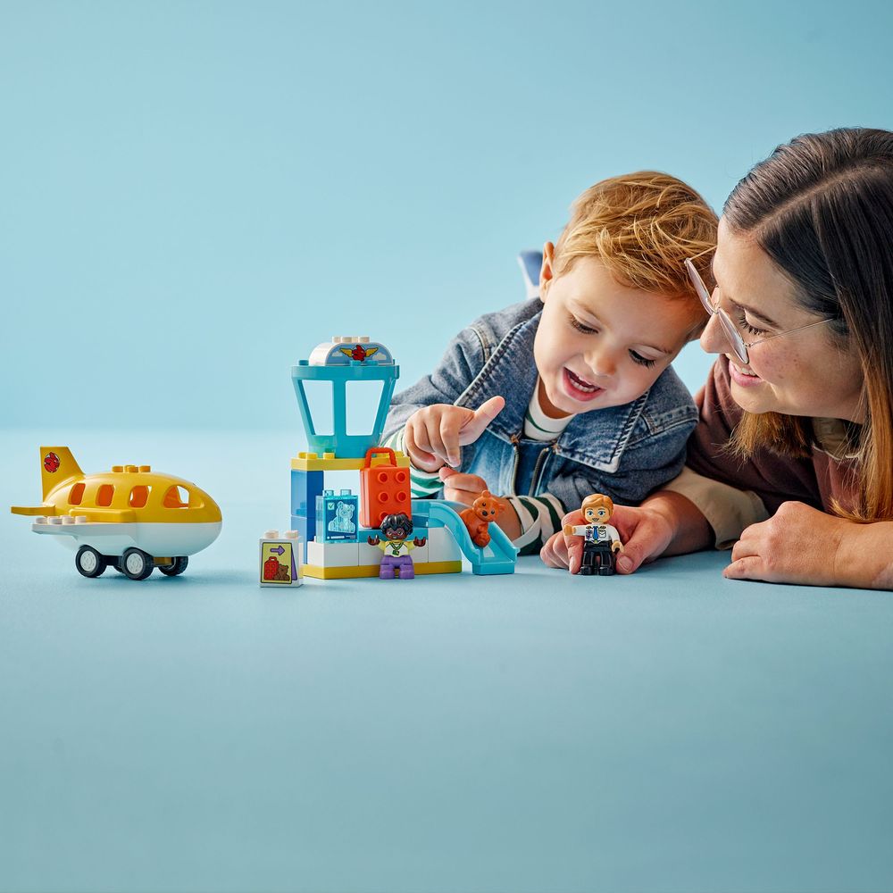 First Time at the Airport LEGO 10443