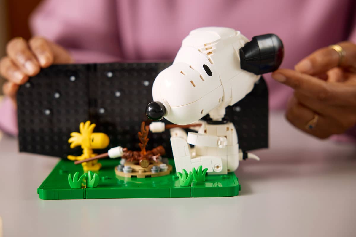 Peanuts: Snoopy's Doghouse LEGO 21368