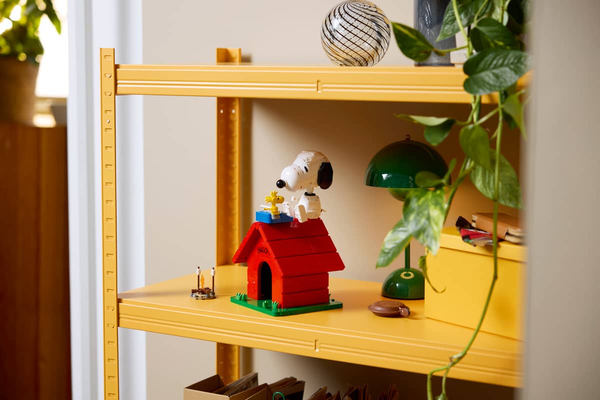 Peanuts: Snoopy's Doghouse LEGO 21368