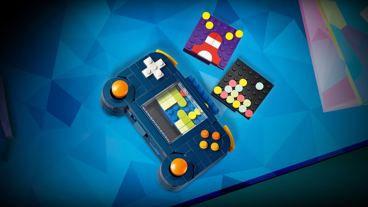 Retro Gaming Console LEGO 31380