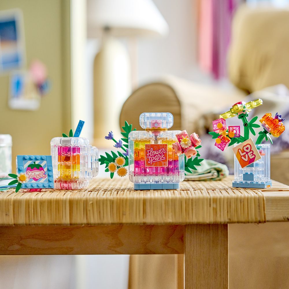 Floral Decor Perfume Bottle LEGO 31383