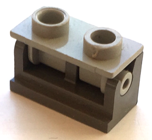 3937c09 | Hinge Brick 1 x 2 with Light Gray Top Plate | LEGOPART