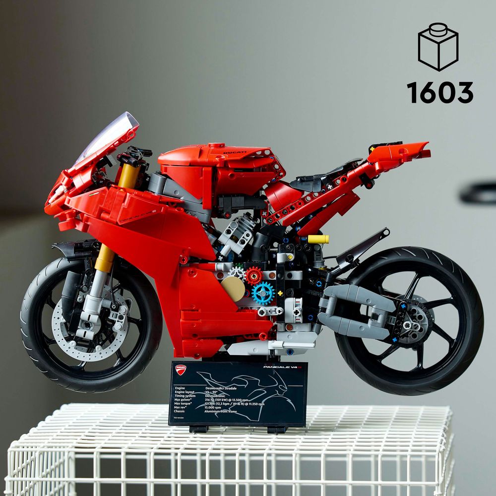 Ducati Panigale V4 S LEGO 42202