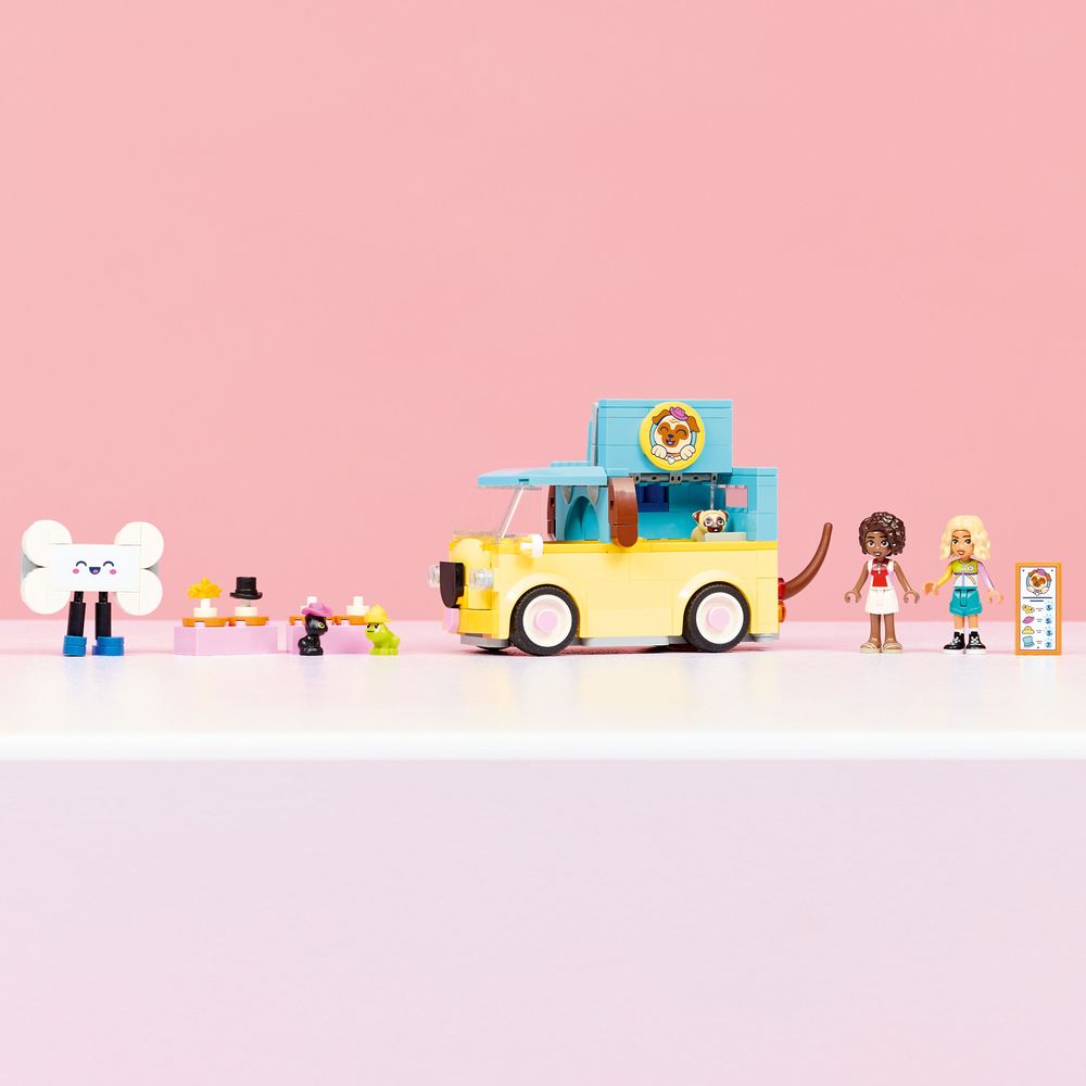 Pet Accessories Van LEGO 42678