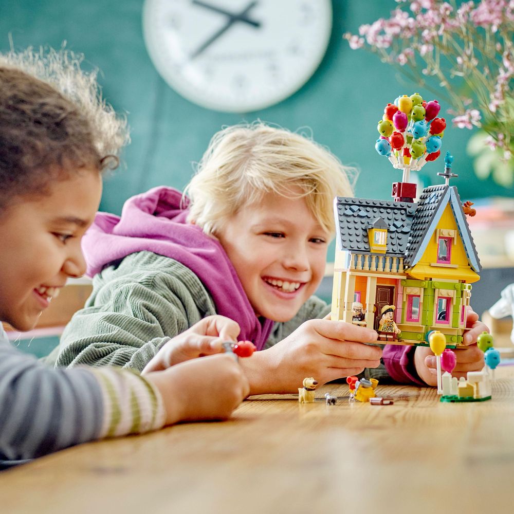 ’Up’ House LEGO 43217