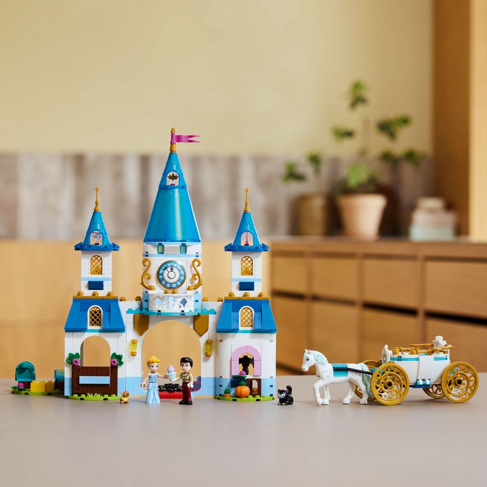 Cinderella's Castle & Horse Carriage LEGO 43275