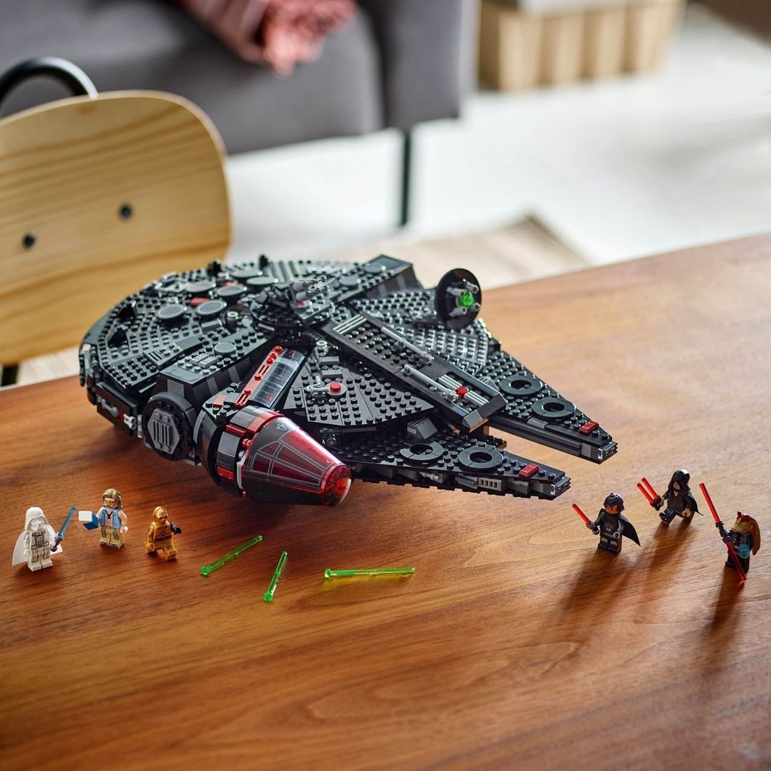 Dark Millenium Falcon LEGO 75389