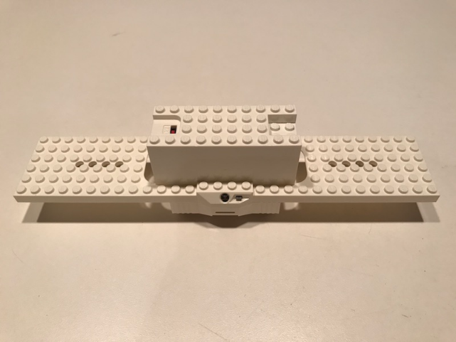 55455c01 | Electric, Train 9V RC Train Base 6 x 30 with IR Receivers and Battery Compartment | LEGOPART