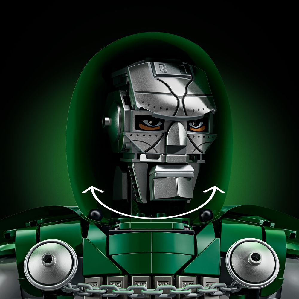 Doctor Doom Bust LEGO 76345
