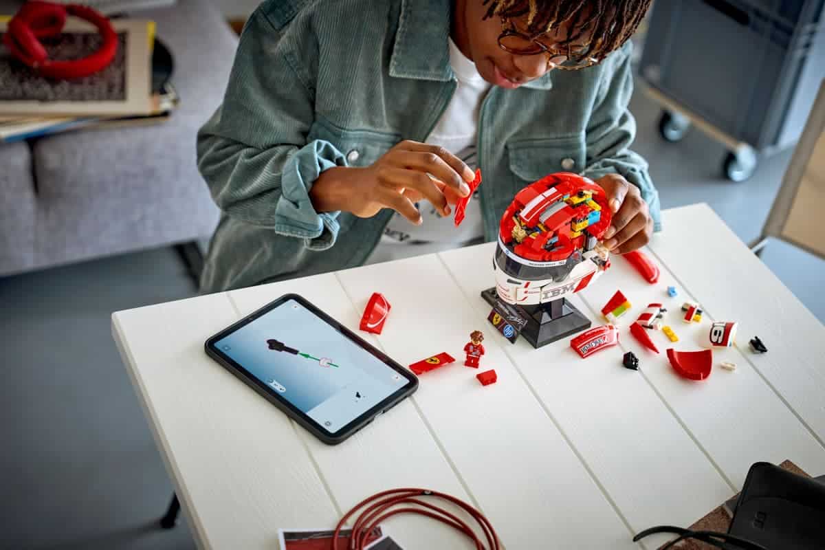 F1® Helmet: Charles Leclerc LEGO 43014