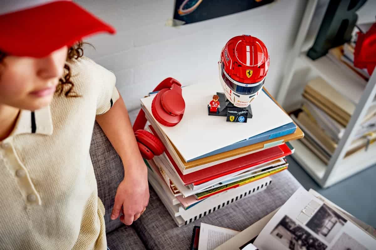 F1® Helmet: Charles Leclerc LEGO 43014