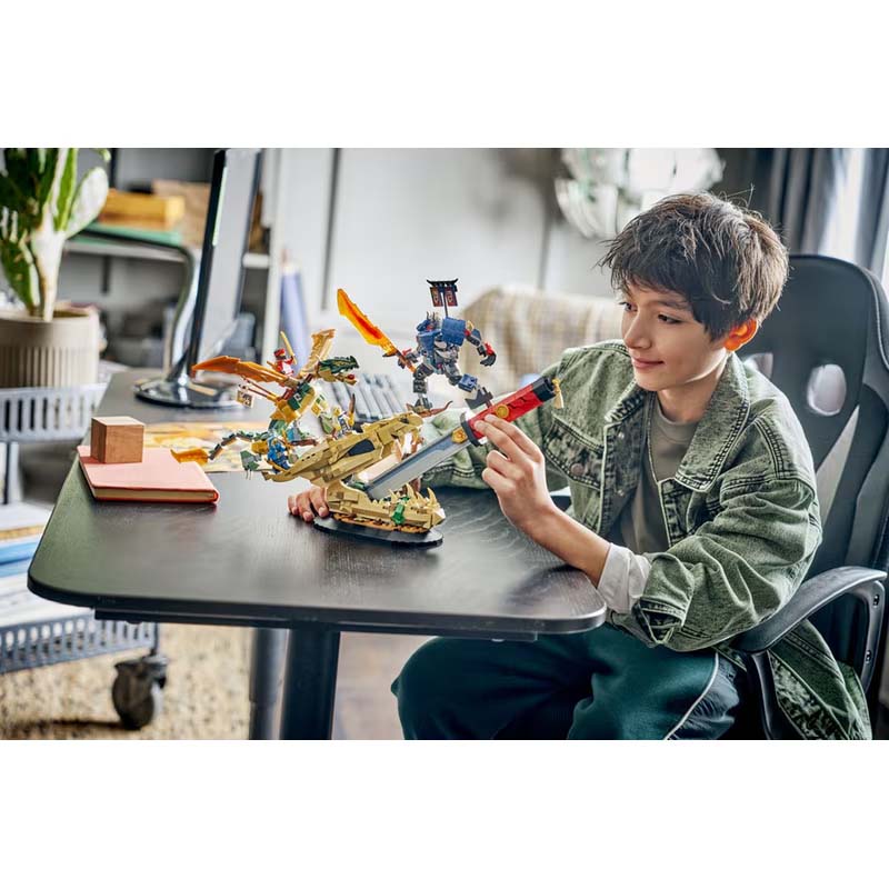 Battle at the Dragon's Blade LEGO 71871