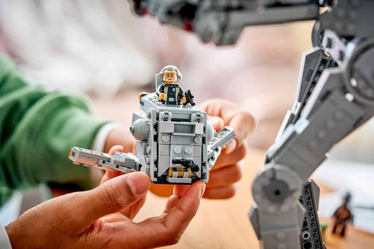 Imperial Remnant AT-AT with INT-4 LEGO 75454