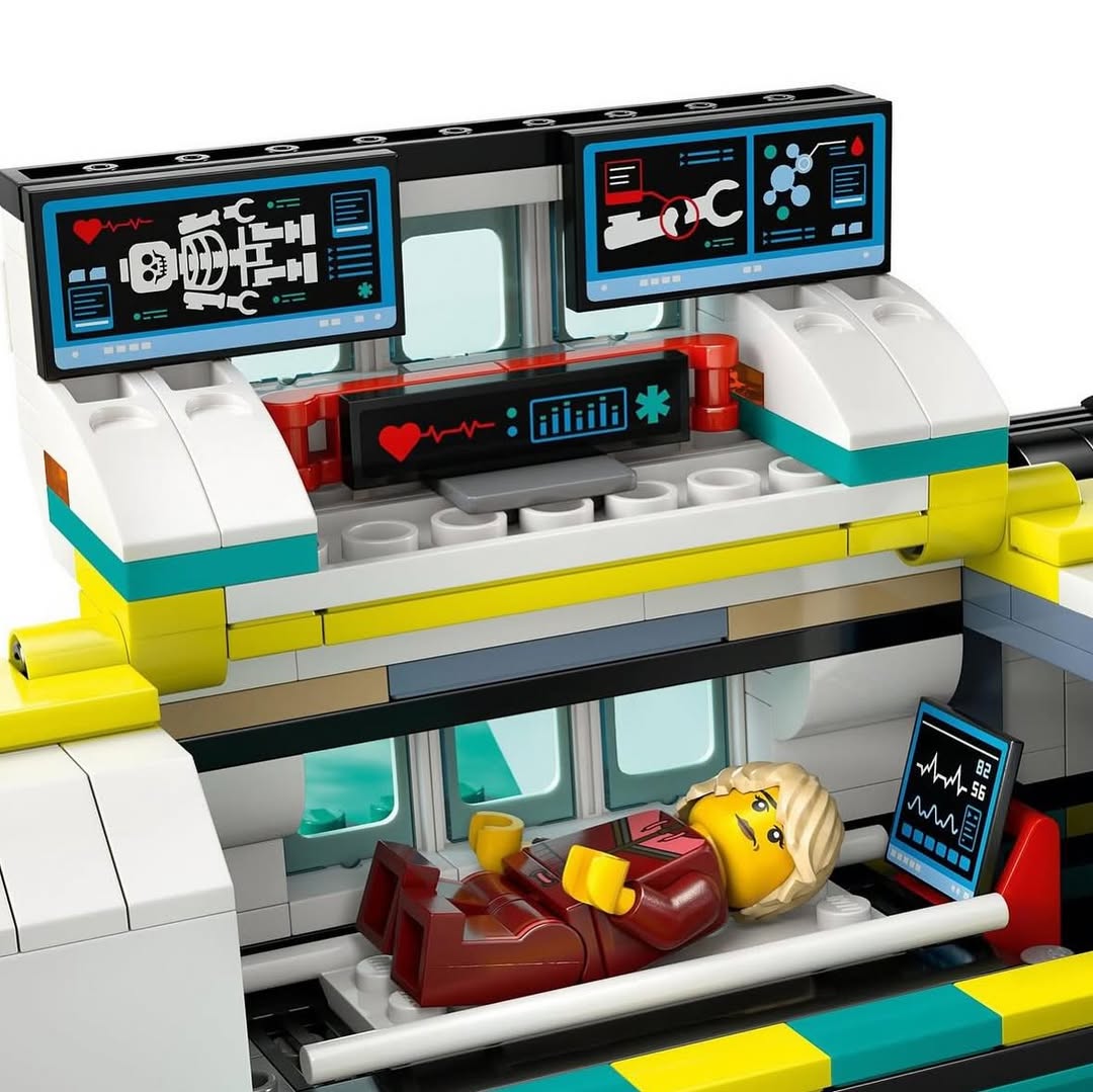 Emergency Air Ambulance Airplane LEGO 60465