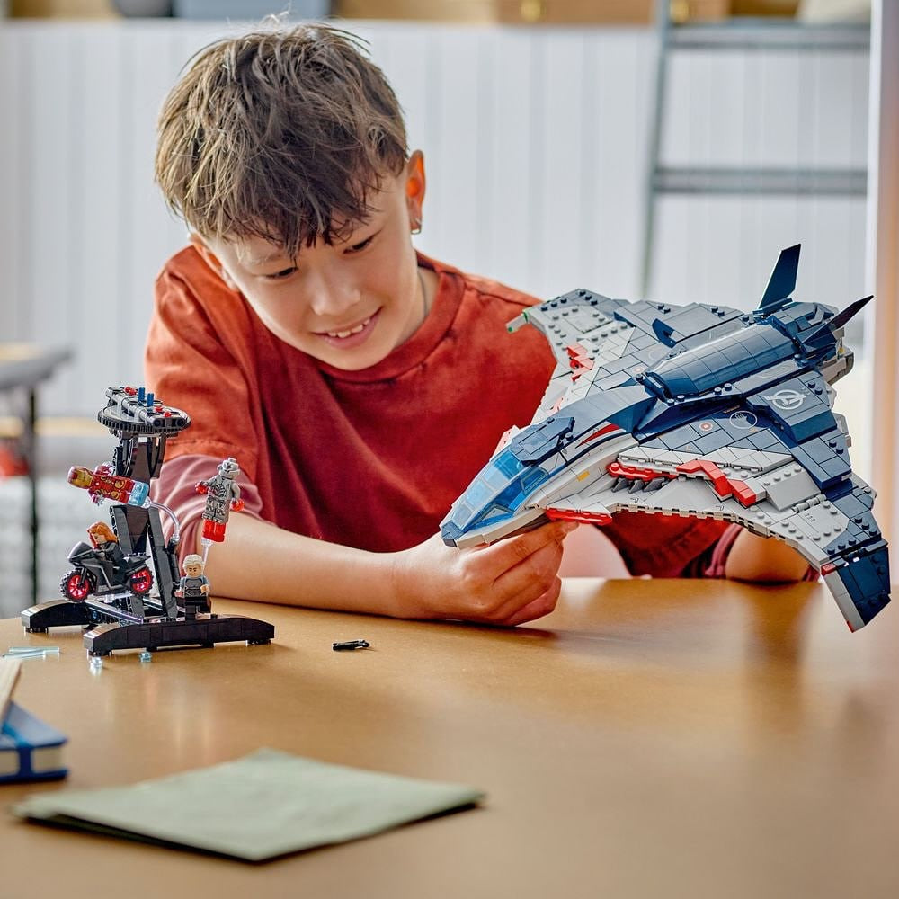 Avengers: Age of Ultron Quinjet LEGO 76325