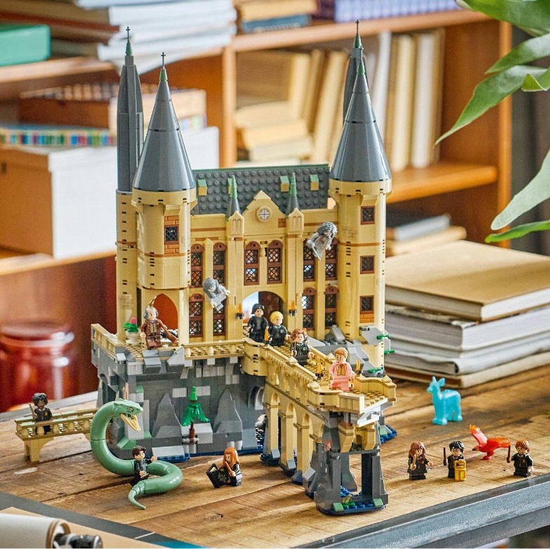 Hogwarts™ Castle: East Wing LEGO 76473