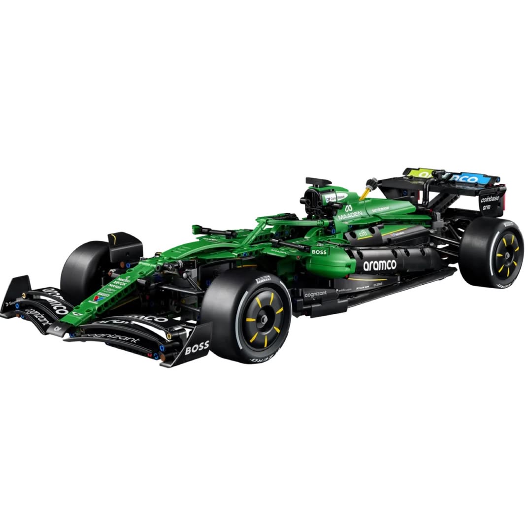 Aston Martin F1 AMR26 LEGO 42240