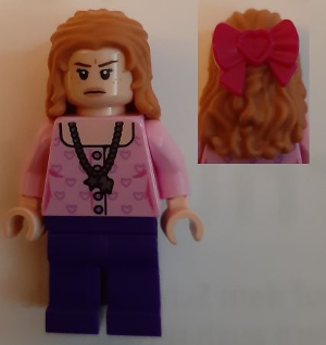 Lavender Brown - Bright Pink Blouse LEGO hp226 | Fyrebrick.be