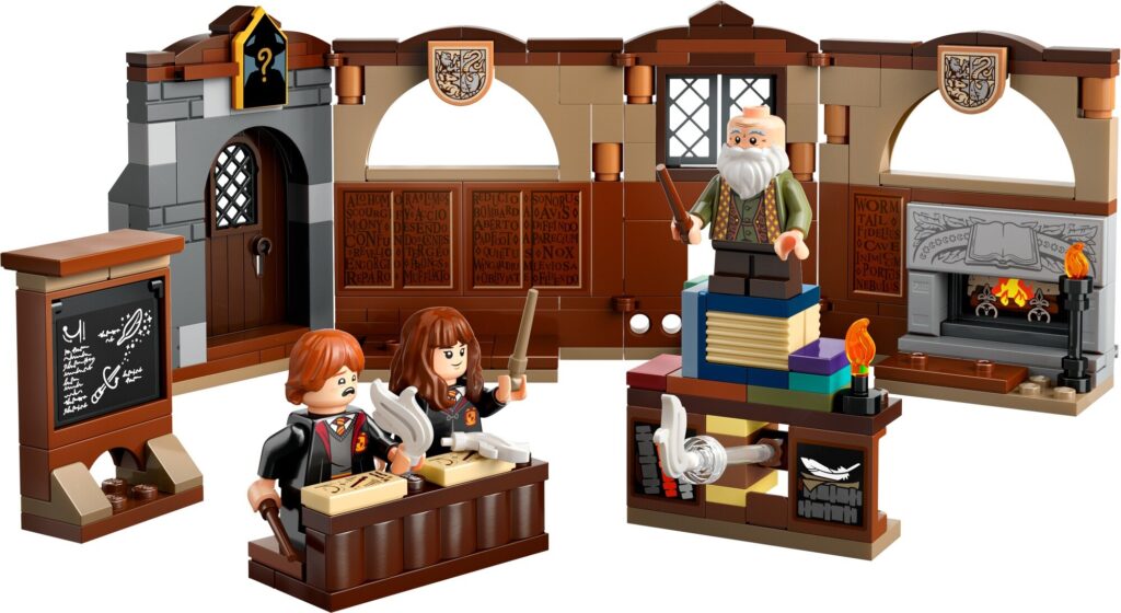 Hogwarts™ Castle: Charms Class LEGO 76442