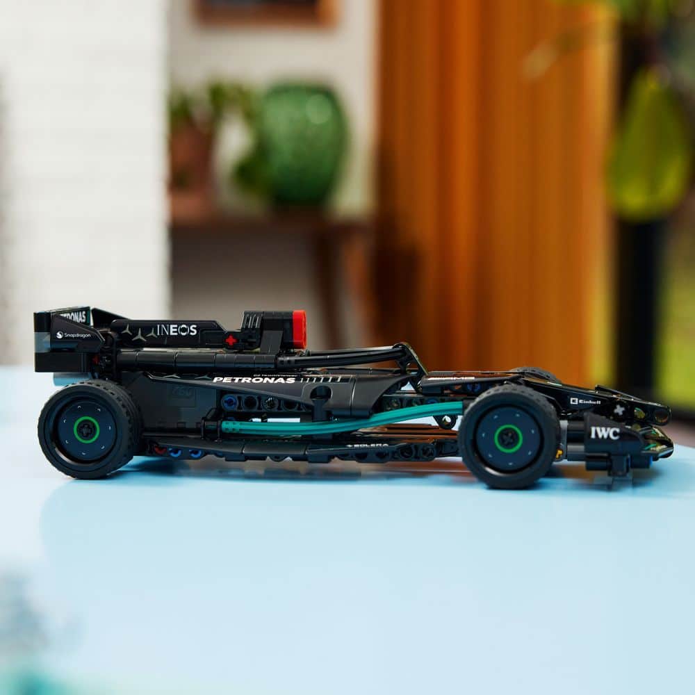 Mercedes-AMG F1 W14 Pull-Back LEGO 42165