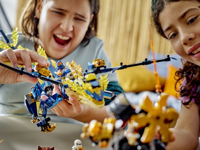 Element Dragon vs The Empress's Mech Lego 71796